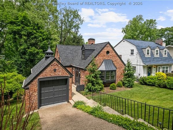 728 Myrtle Road, Charleston, WV 25314