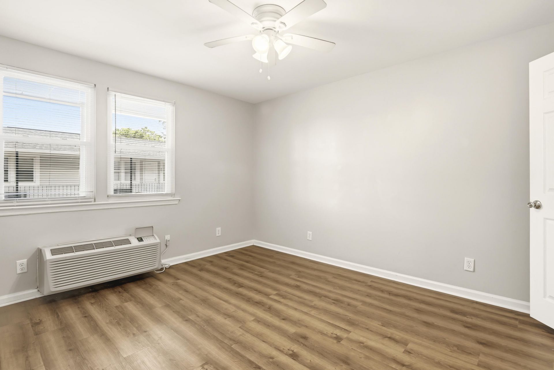 2107 Rondo Street Photo 8