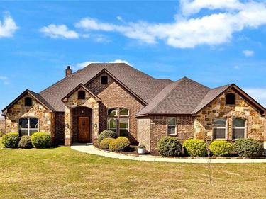 10301 Los Rios Drive, Fort Worth, TX 76179