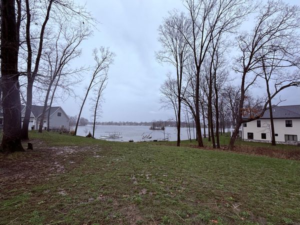 61787 Old 17 Road, Centreville, MI 49032