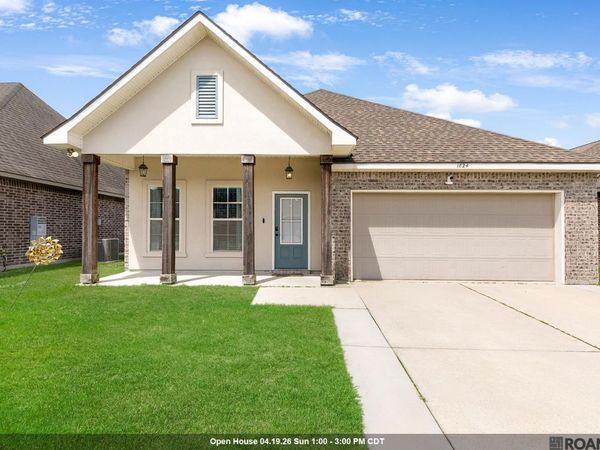 1824 Meadow Oak Dr, St Gabriel, LA 70776