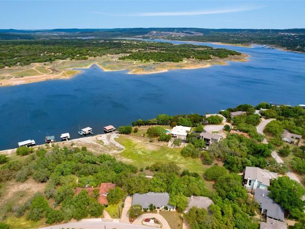 21604 Arrowhead PT, Lago Vista, TX 78645