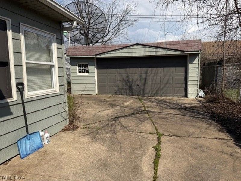 3977 Wendy Drive , Cleveland, OH 44122 Photo 5