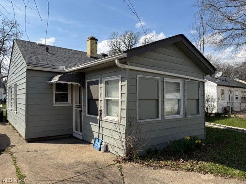 3977 Wendy Drive , Cleveland, OH 44122 Photo 9