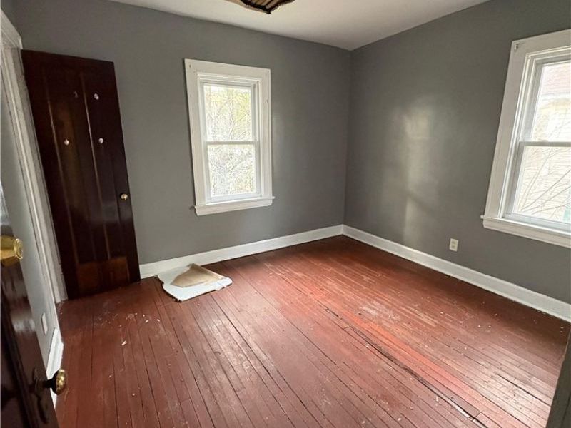 18001 Olympia Road , Cleveland, OH 44112 Photo 10