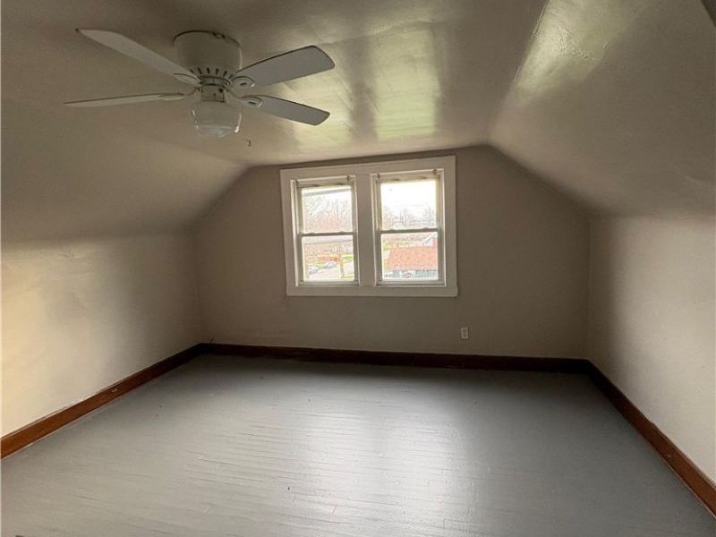 18001 Olympia Road , Cleveland, OH 44112 Photo 25