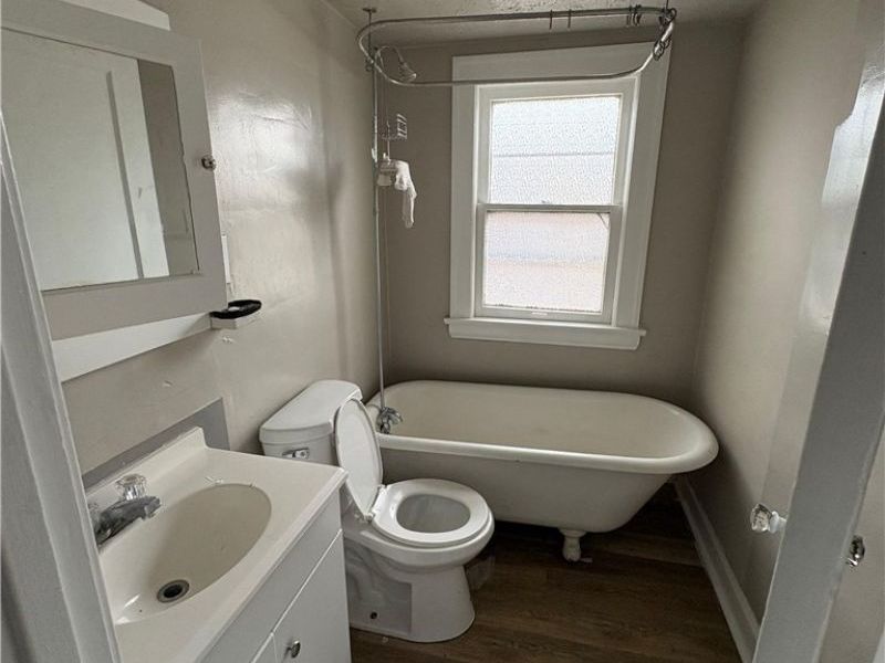 18001 Olympia Road , Cleveland, OH 44112 Photo 26