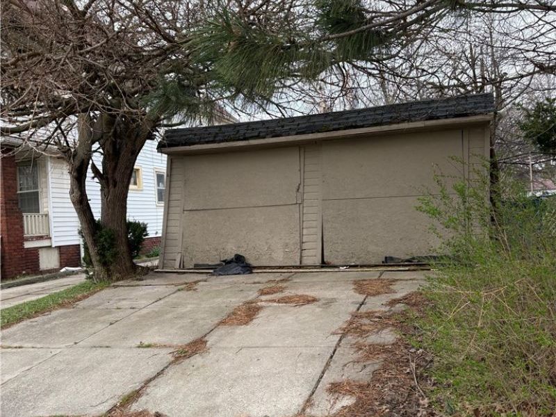 18001 Olympia Road , Cleveland, OH 44112 Photo 27