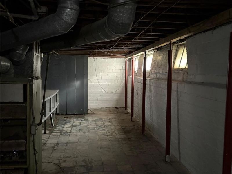 18001 Olympia Road , Cleveland, OH 44112 Photo 28