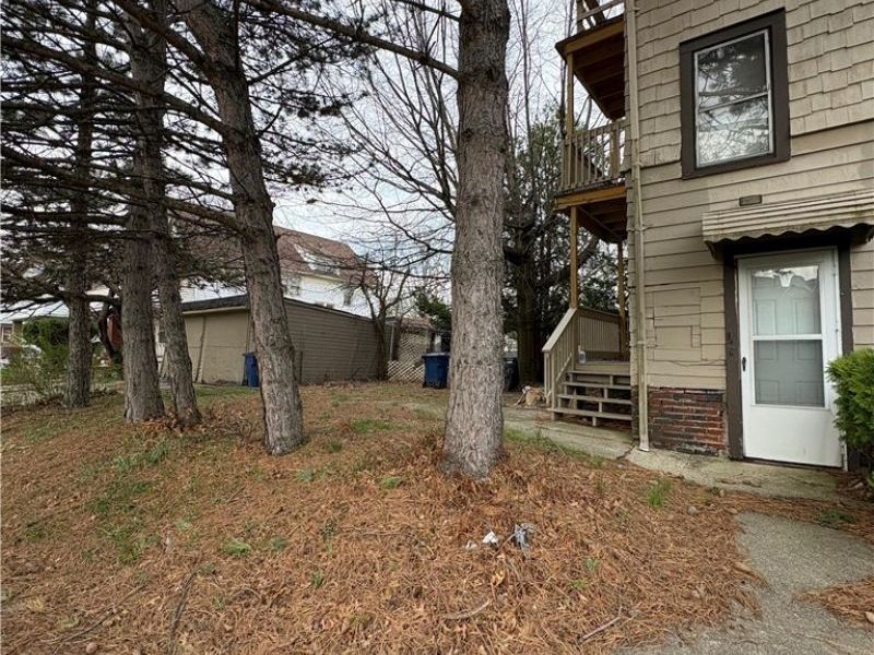 18001 Olympia Road , Cleveland, OH 44112 Photo 4