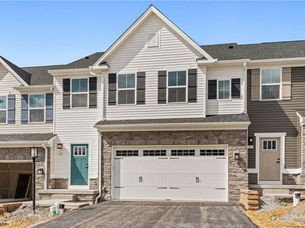 125 Olivia Drive, Eighty Four, PA 15330