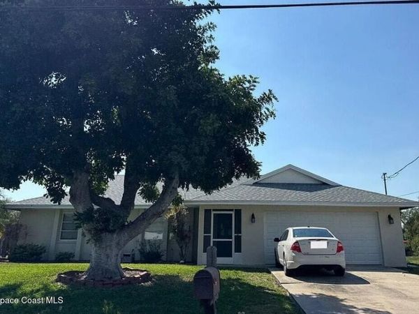 11679 Claremont Drive , Port Charlotte, FL 33981