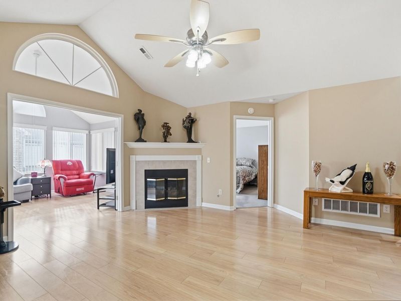 4662 Cobblestone Drive, Tipp City, OH 45371 Photo 8