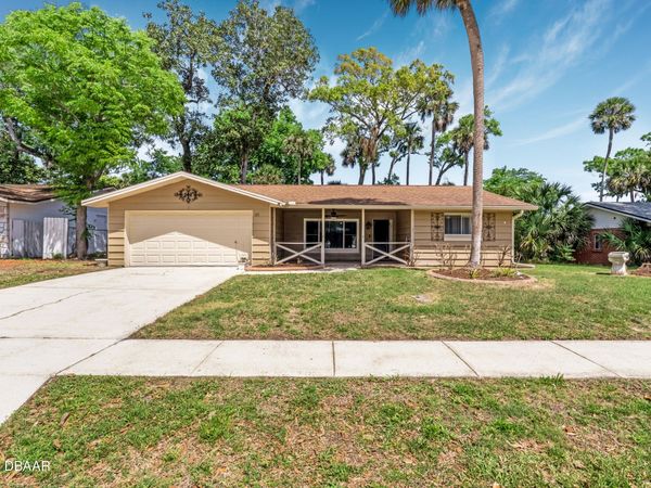 105 Wimbledon Court, Port Orange, FL 32127