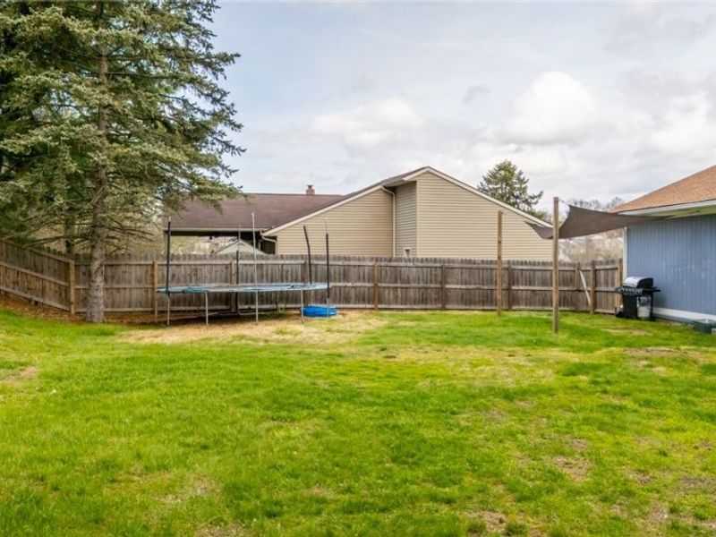 604 Pine Valley Drive, Steubenville, OH 43952 Photo 14