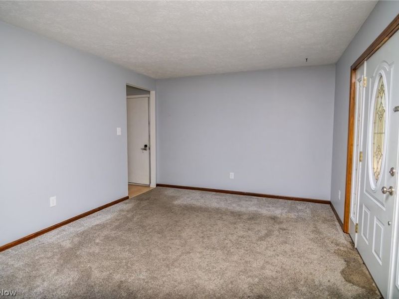 604 Pine Valley Drive, Steubenville, OH 43952 Photo 16