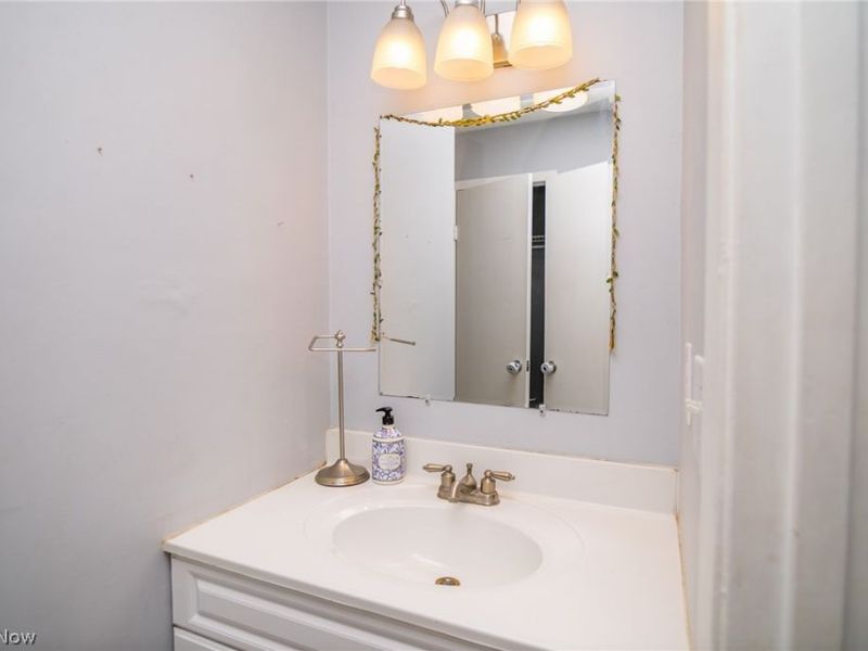 604 Pine Valley Drive, Steubenville, OH 43952 Photo 30