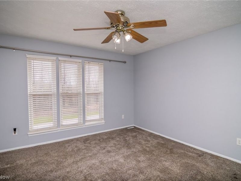 604 Pine Valley Drive, Steubenville, OH 43952 Photo 32