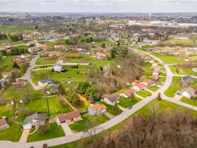 604 Pine Valley Drive, Steubenville, OH 43952 Photo 8