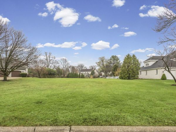 343 Hambletonian Drive , Oak Brook, IL 60523