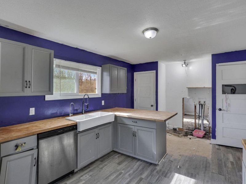 19445 Buena Vista Road, Rockbridge, OH 43149 Photo 6