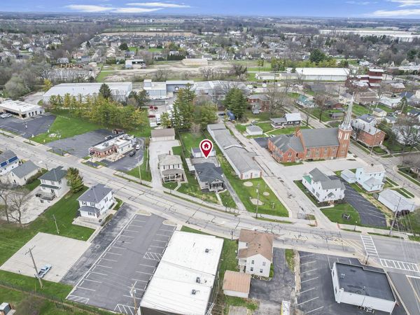 94 W Waterloo Street , Canal Winchester, OH 43110