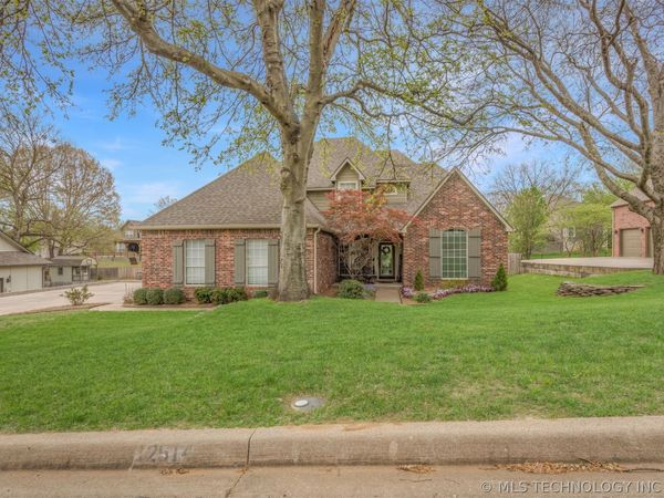 12514 S 18th Circle E, Jenks, OK 74037