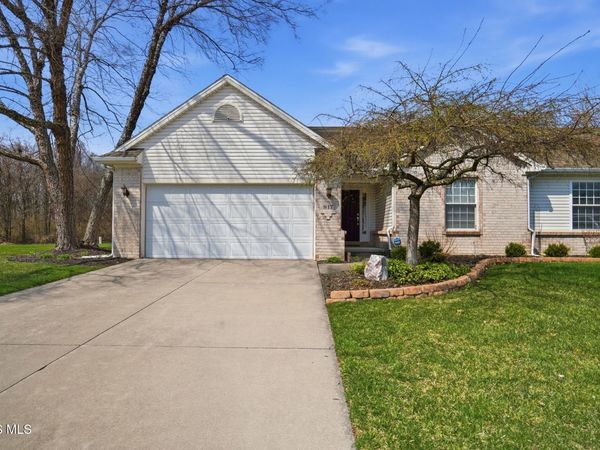 817 Wind Breeze Drive, Toledo, OH 43615