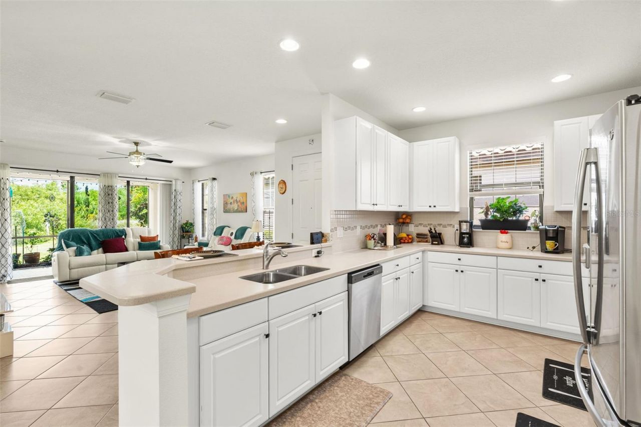 10205 Saint Francis Terrace, Palmetto, FL 34221 Photo