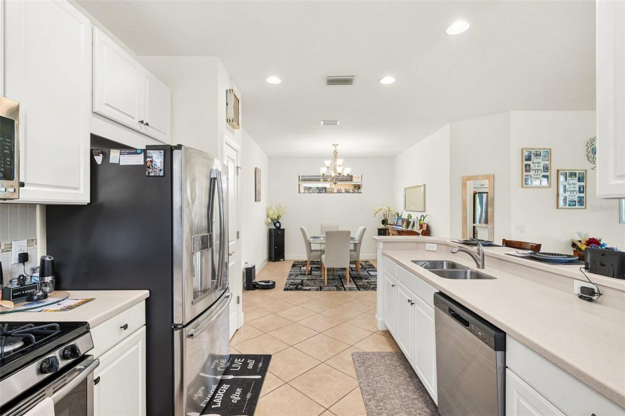 10205 Saint Francis Terrace, Palmetto, FL 34221 Photo