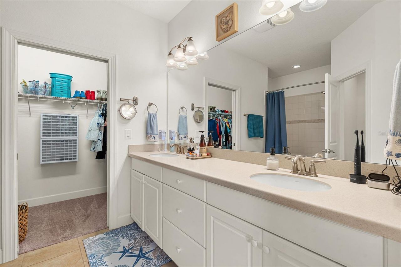 10205 Saint Francis Terrace, Palmetto, FL 34221 Photo