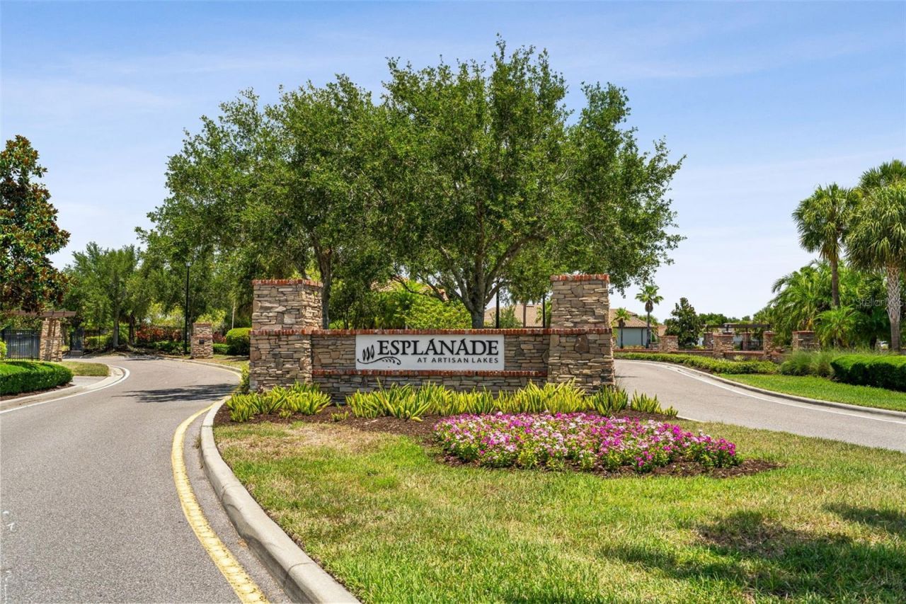 10205 Saint Francis Terrace, Palmetto, FL 34221 Photo