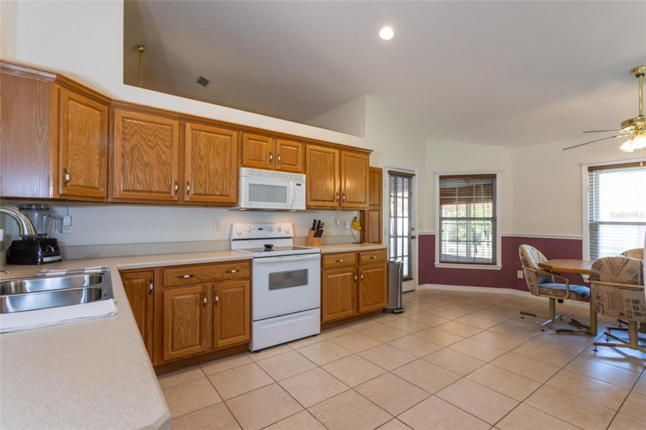 127 Whippoorwill Drive, Palm Coast, FL 32164 Photo