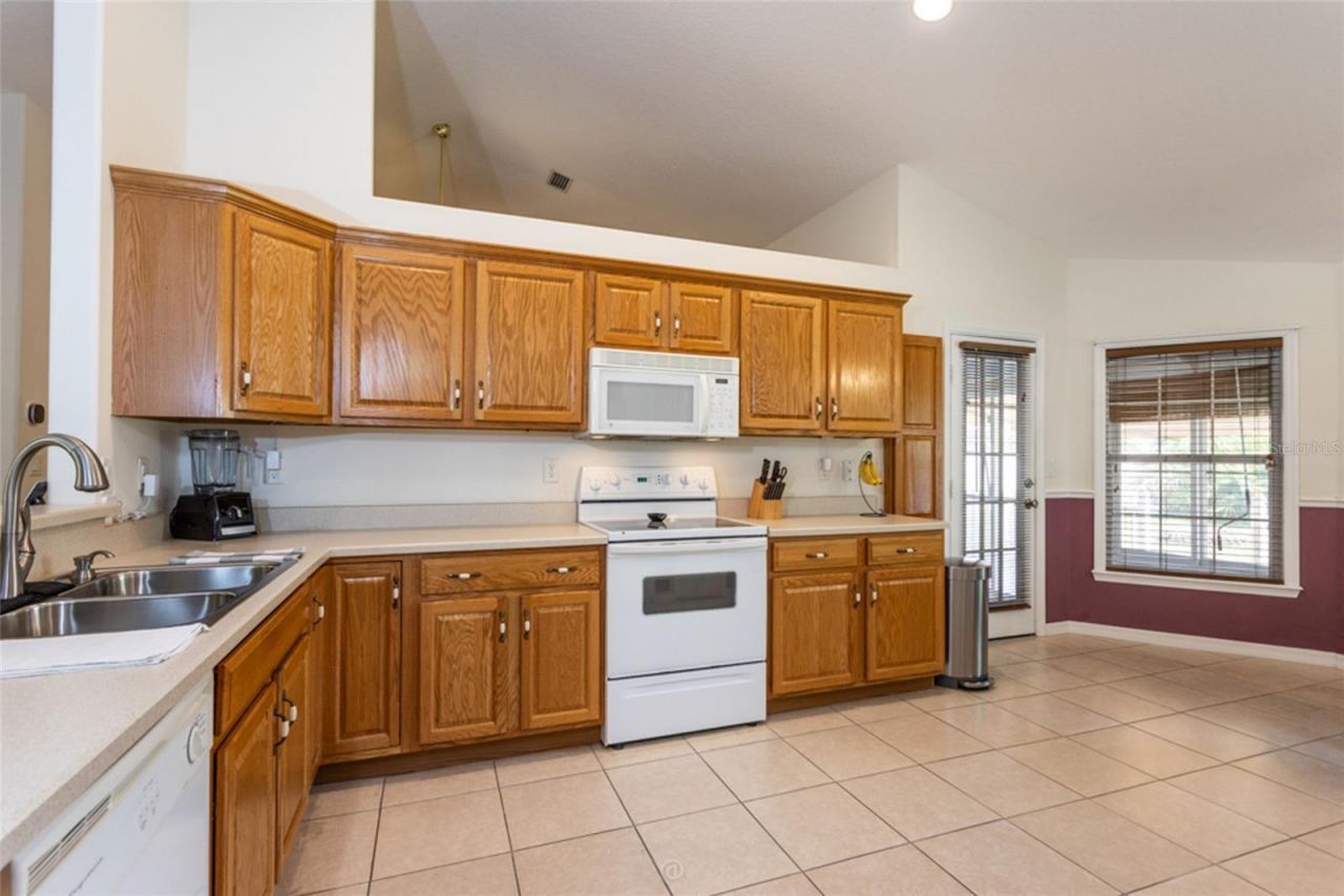 127 Whippoorwill Drive, Palm Coast, FL 32164 Photo