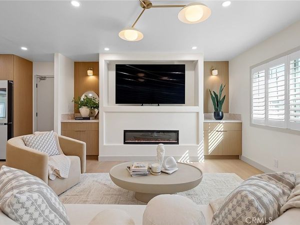 2705 E Orange Grove Avenue, Orange, CA 92867