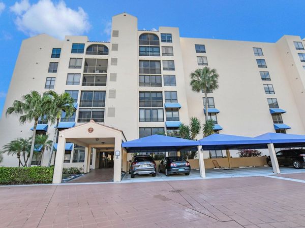 7170 Promenade Drive, Unit 401, Boca Raton, FL 33433