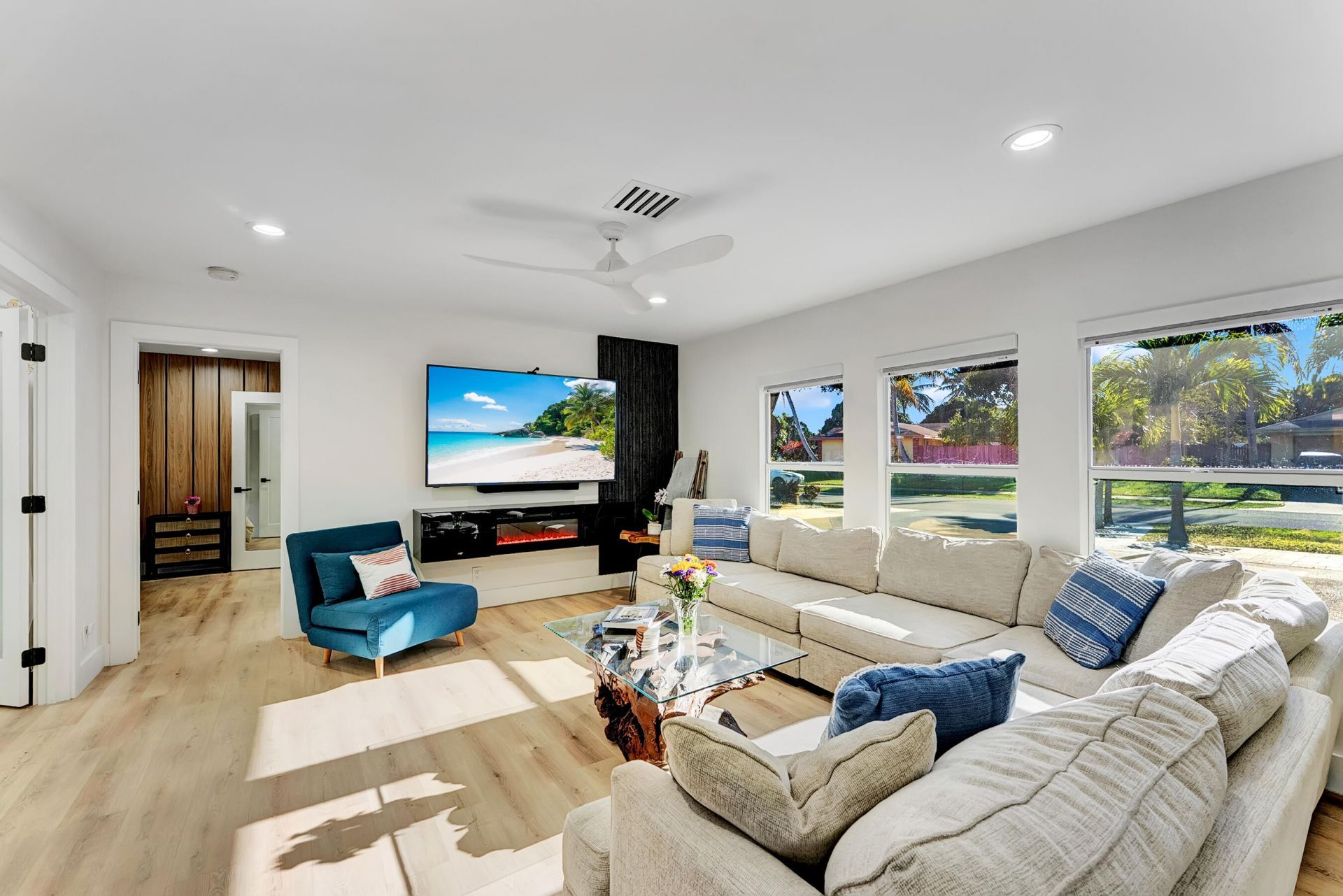 707 W Boulevard Chatelaine, Delray Beach, FL 33445 Photo