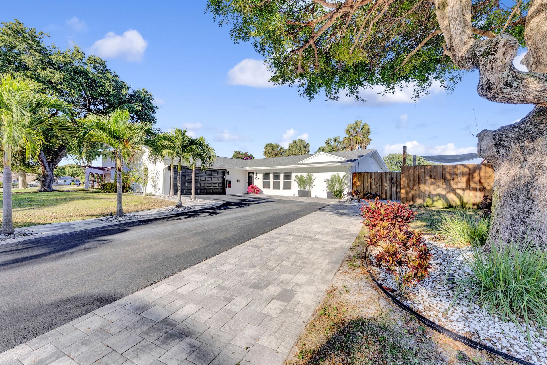 707 W Boulevard Chatelaine, Delray Beach, FL 33445 Photo