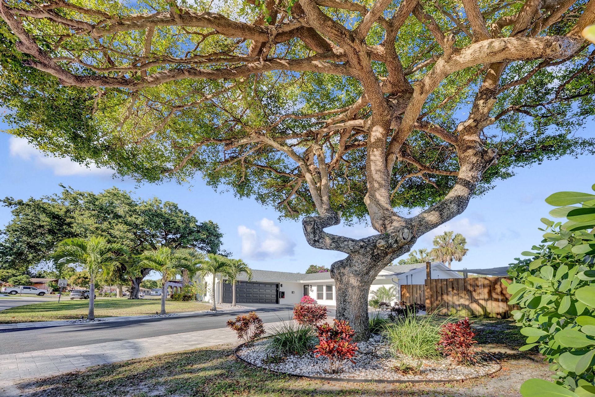 707 W Boulevard Chatelaine, Delray Beach, FL 33445 Photo