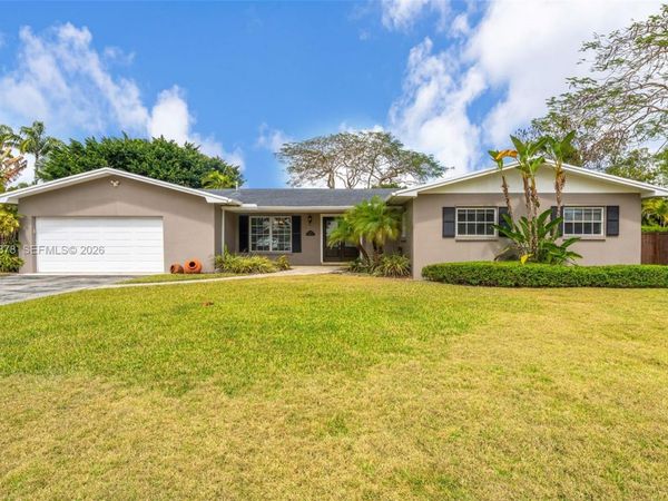 10721 SW 124th St , Miami, FL 33176