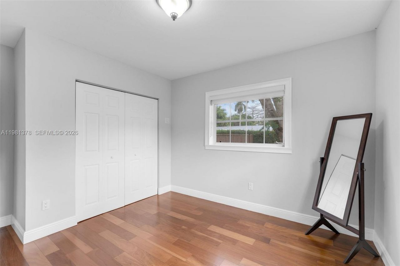 10721 SW 124th St , Miami, FL 33176 Photo