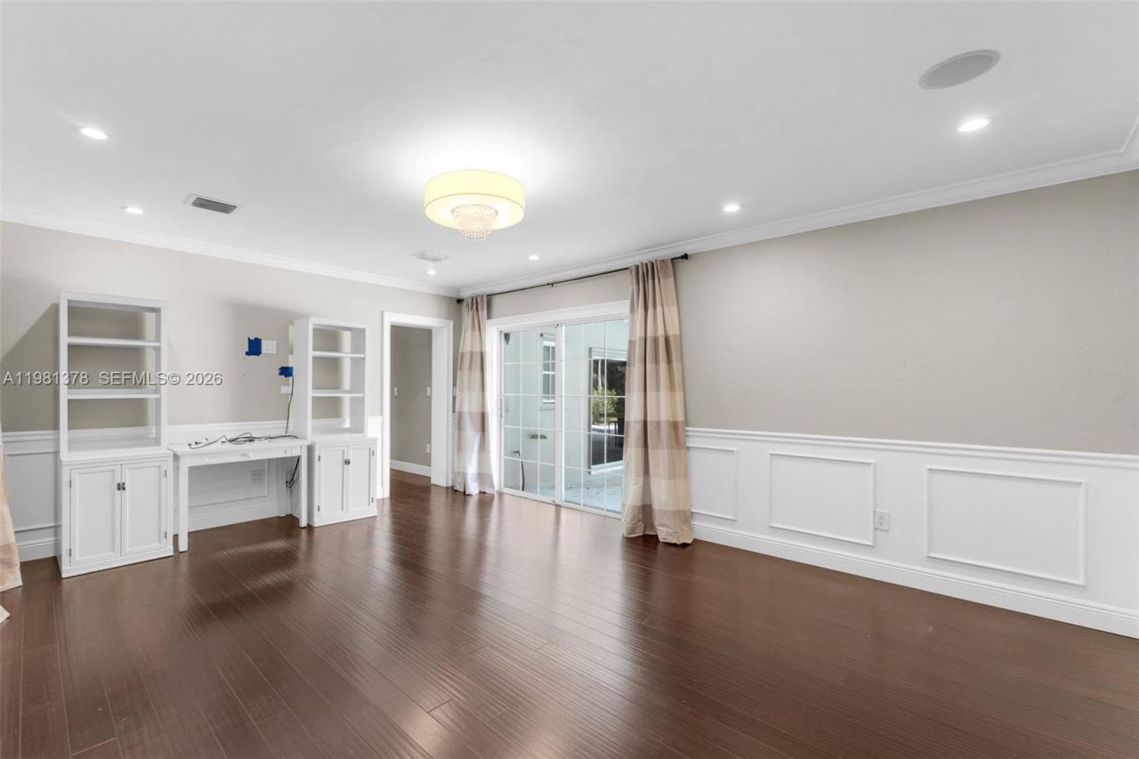 10721 SW 124th St , Miami, FL 33176 Photo