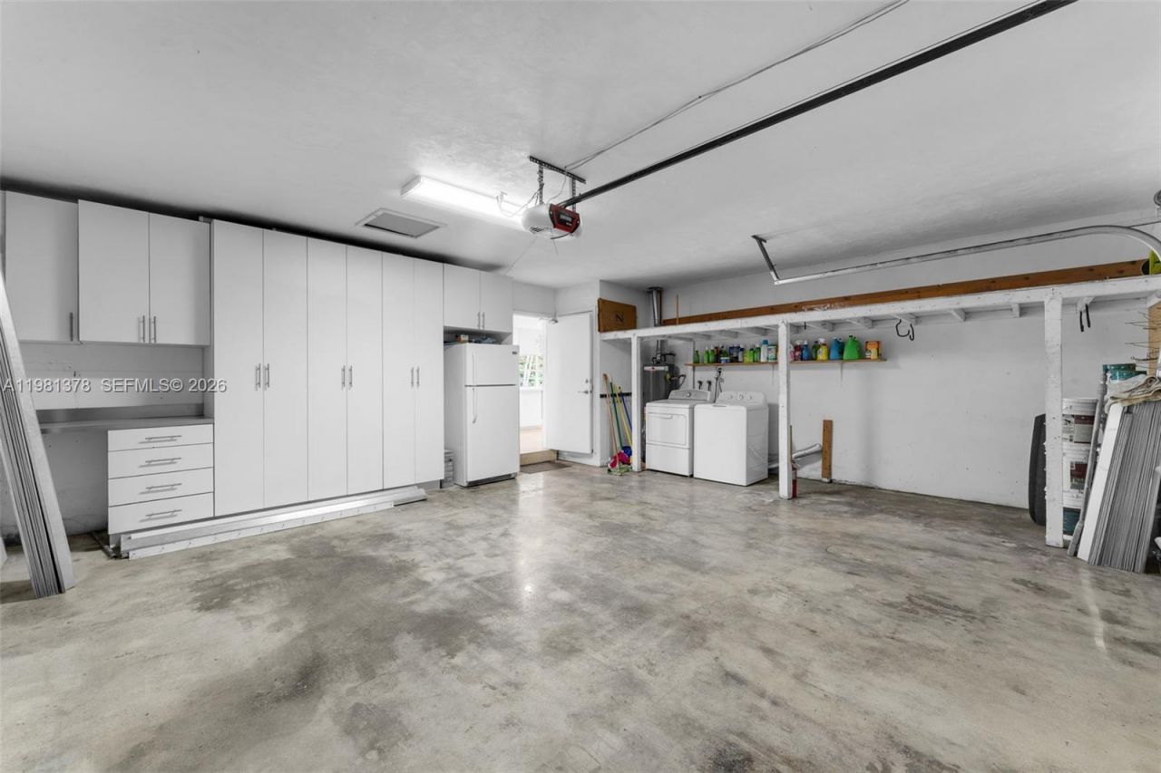 10721 SW 124th St , Miami, FL 33176 Photo