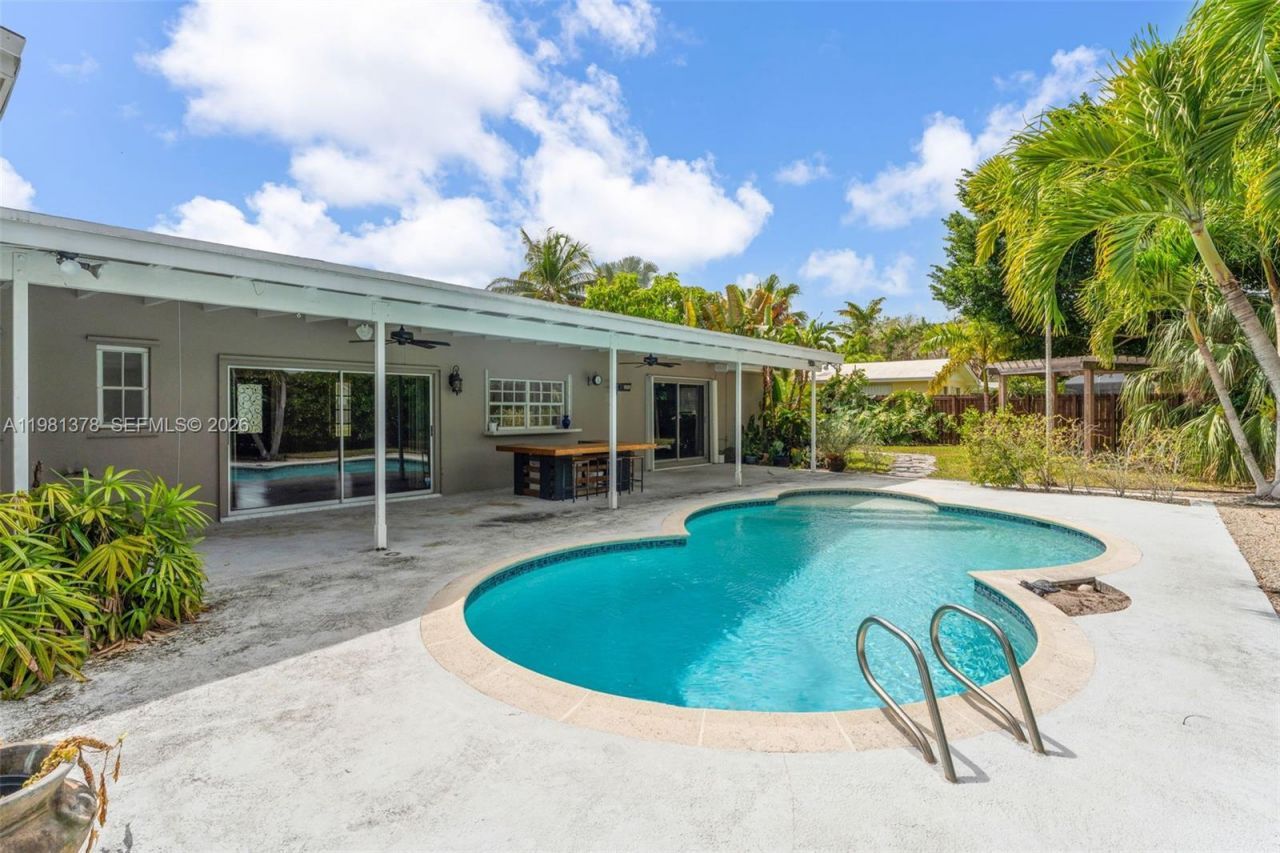 10721 SW 124th St , Miami, FL 33176 Photo