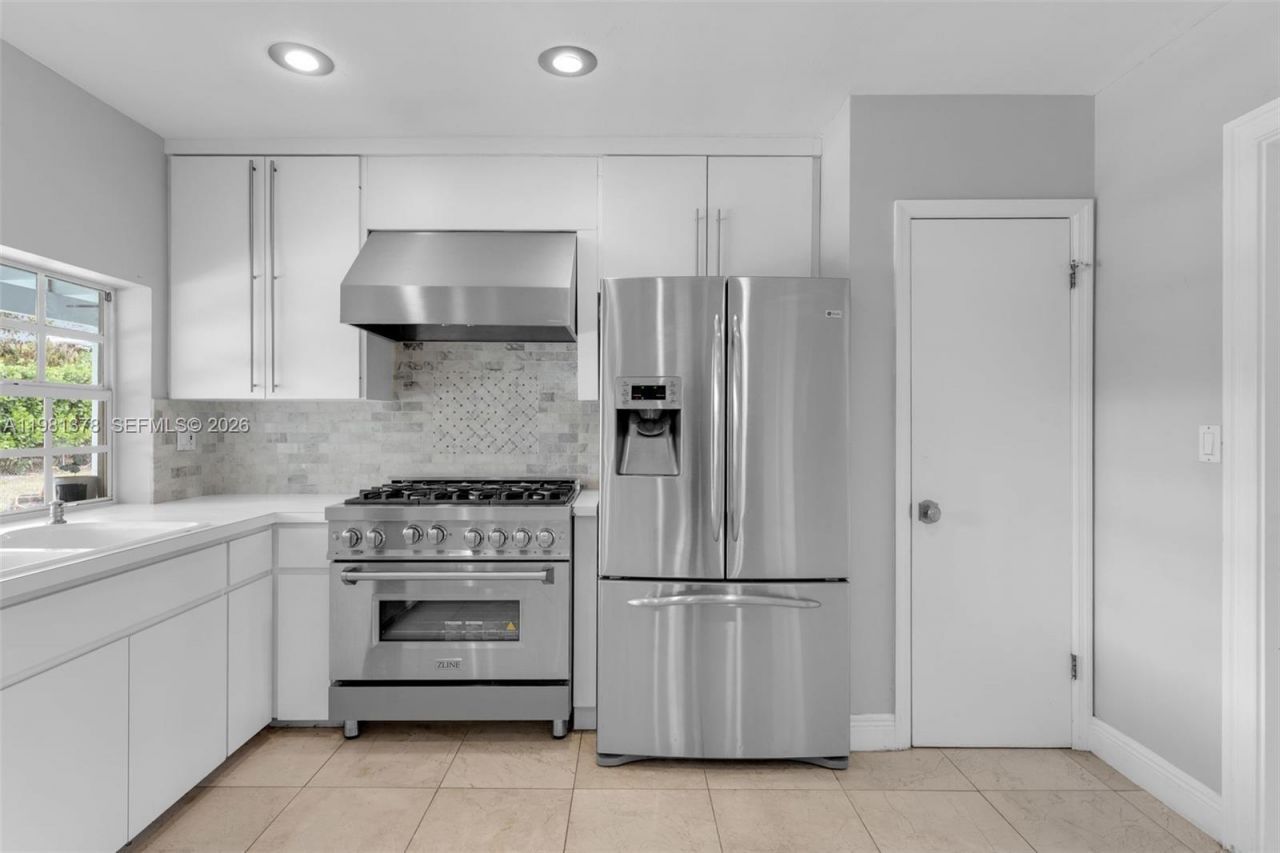 10721 SW 124th St , Miami, FL 33176 Photo