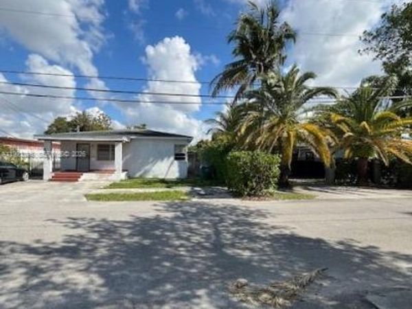 2845 SW 21st Ter, Miami, FL 33145