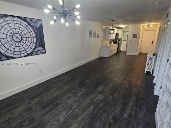 6055 W 19th, Unit 209, Hialeah, FL 33012