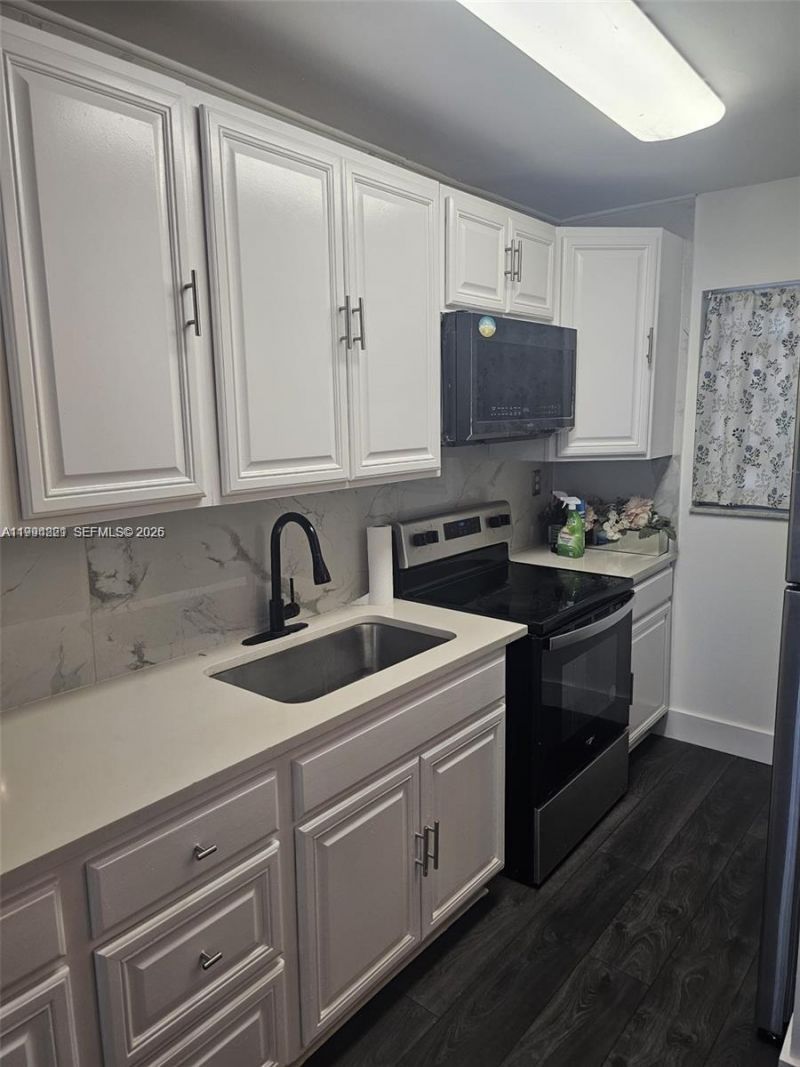 6055 W 19th, Unit 209, Hialeah, FL 33012 Photo