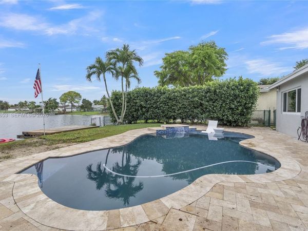 2426 NW 108th Ter , Sunrise, FL 33322