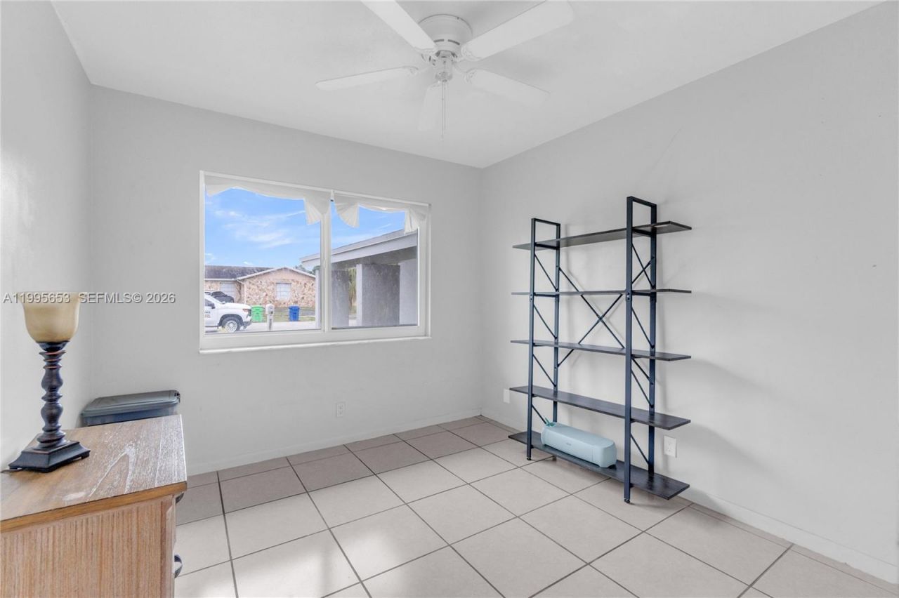 2426 NW 108th Ter , Sunrise, FL 33322 Photo